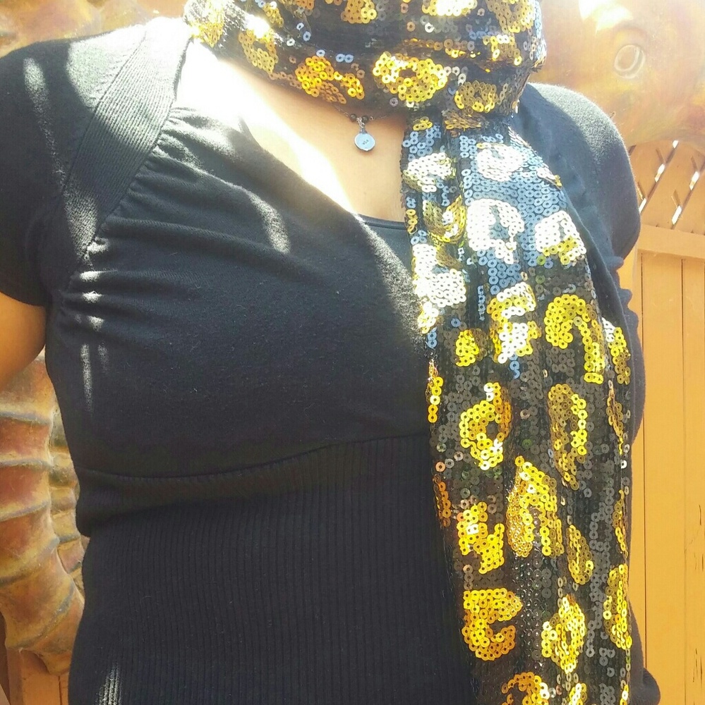 Style & Co. Sequin Cheetah print scarf - Picture 4 of 5